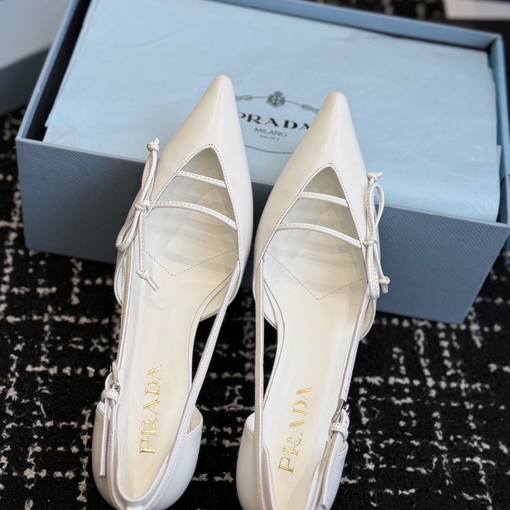 Prada White Women's Heels with Bow Detail - Picture 3 of 5